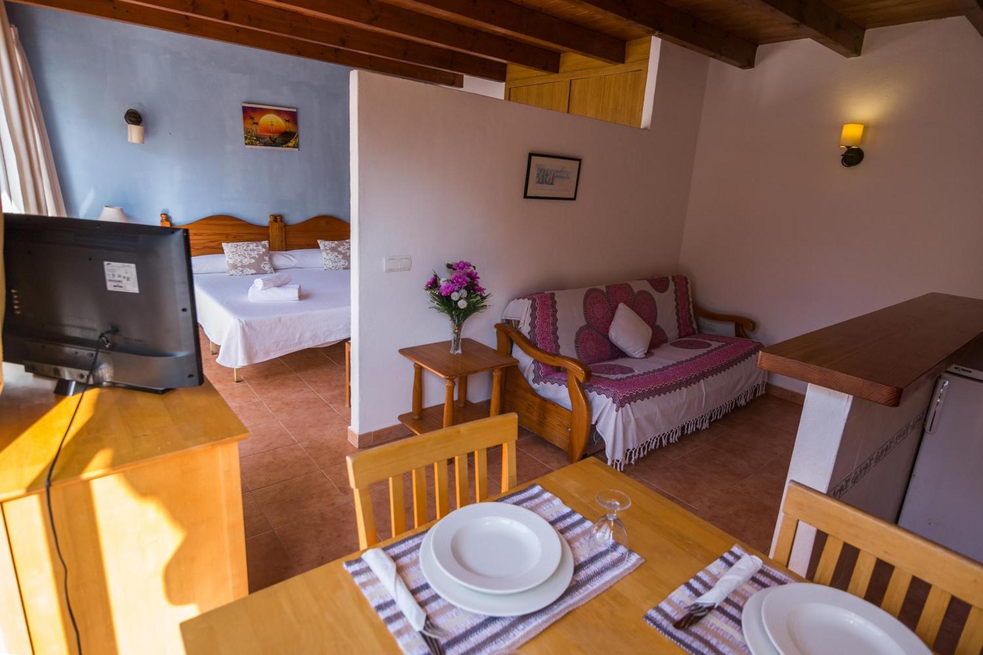 Hostal Cala Boix Es Canar (Ibiza) Exterior foto